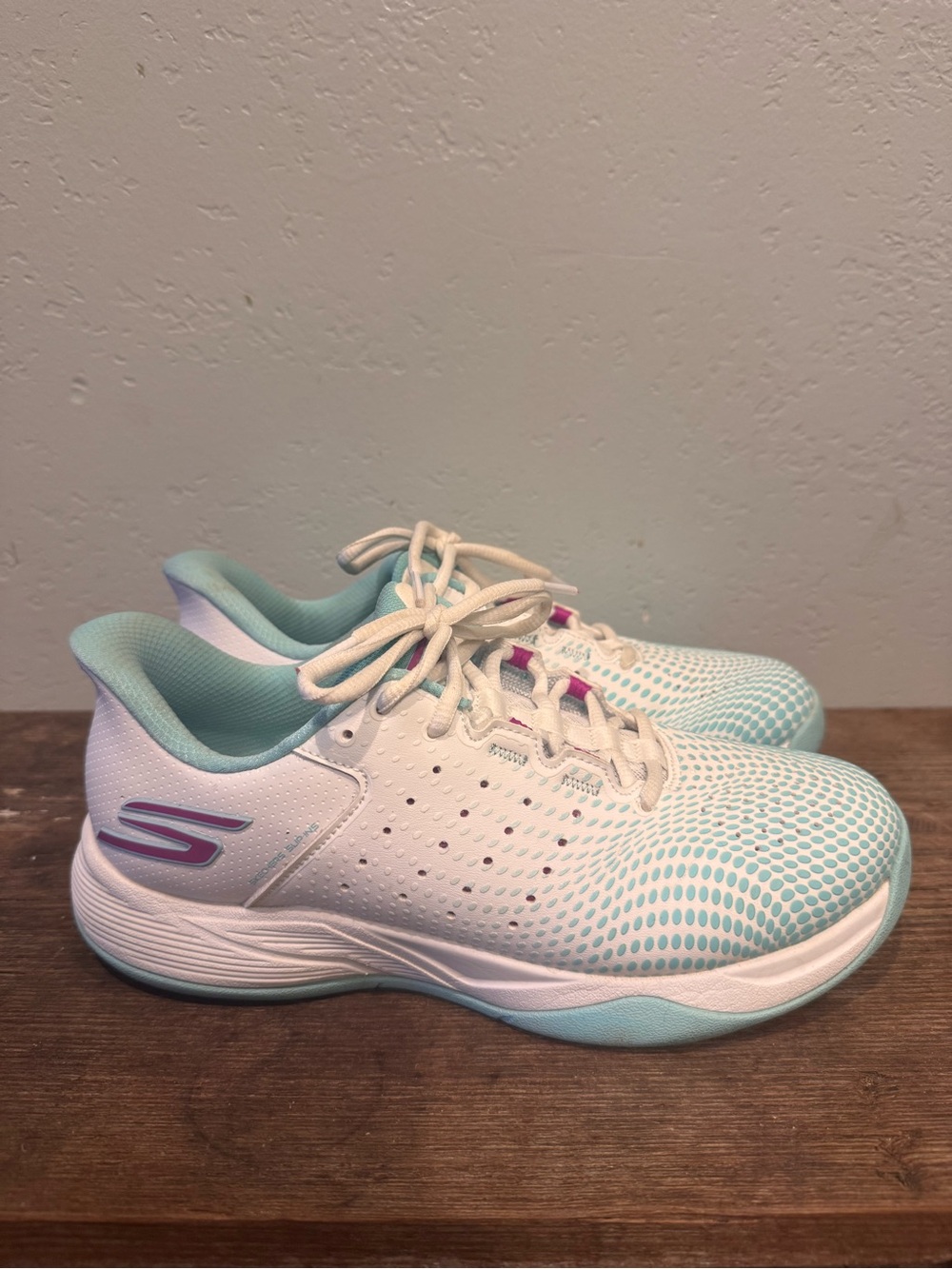 Skechers Pickleball court shoes 7.5
